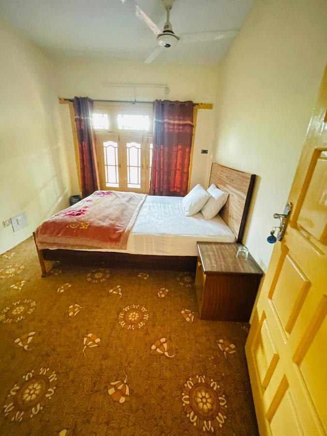 Laal Haveli Hotel Skardu Eksteriør billede